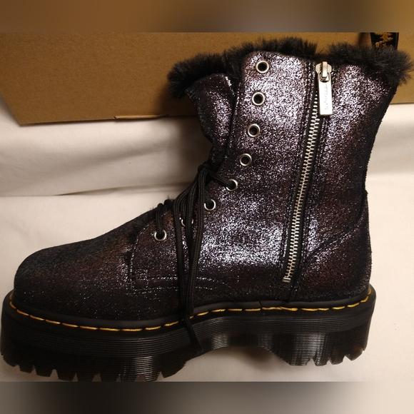 Dr. MARTENS JADON AIRWAIR METALLIC FAUX FUR-LINED PLATFORM BOOTS 10 USA/8 UK NWT - Picture 4 of 8